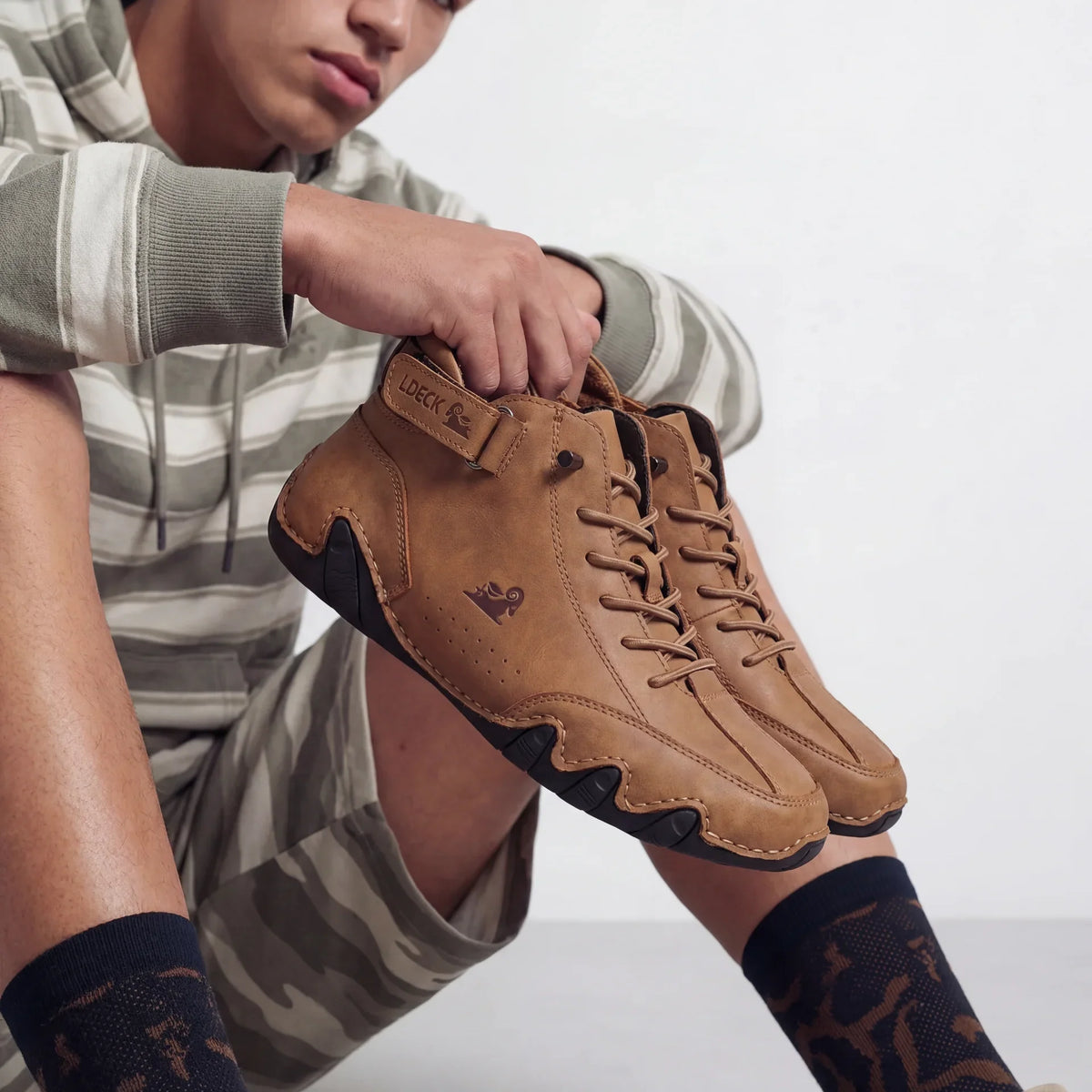 LDeck — Elegant shoes, designed to provide relief 