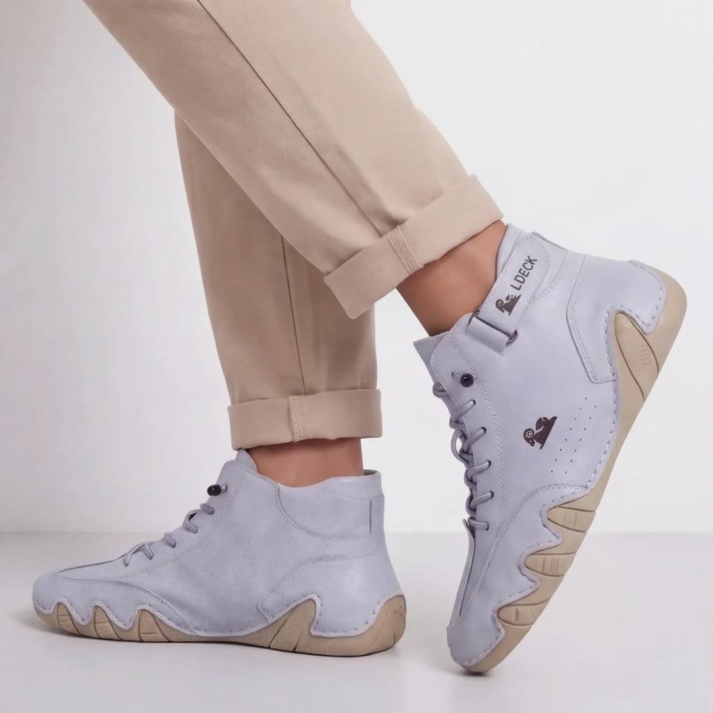 LDeck — Elegant shoes, designed to provide relief 