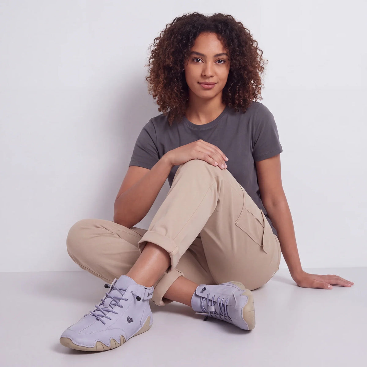 LDeck — Elegant shoes, designed to provide relief 