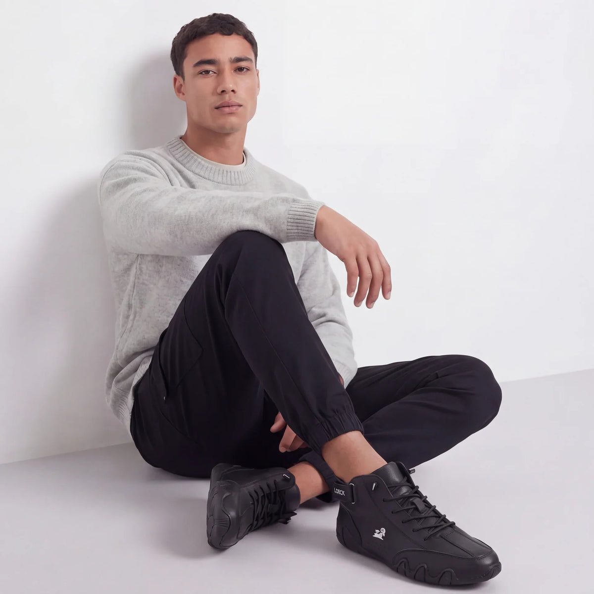 LDeck — Elegant shoes, designed to provide relief 